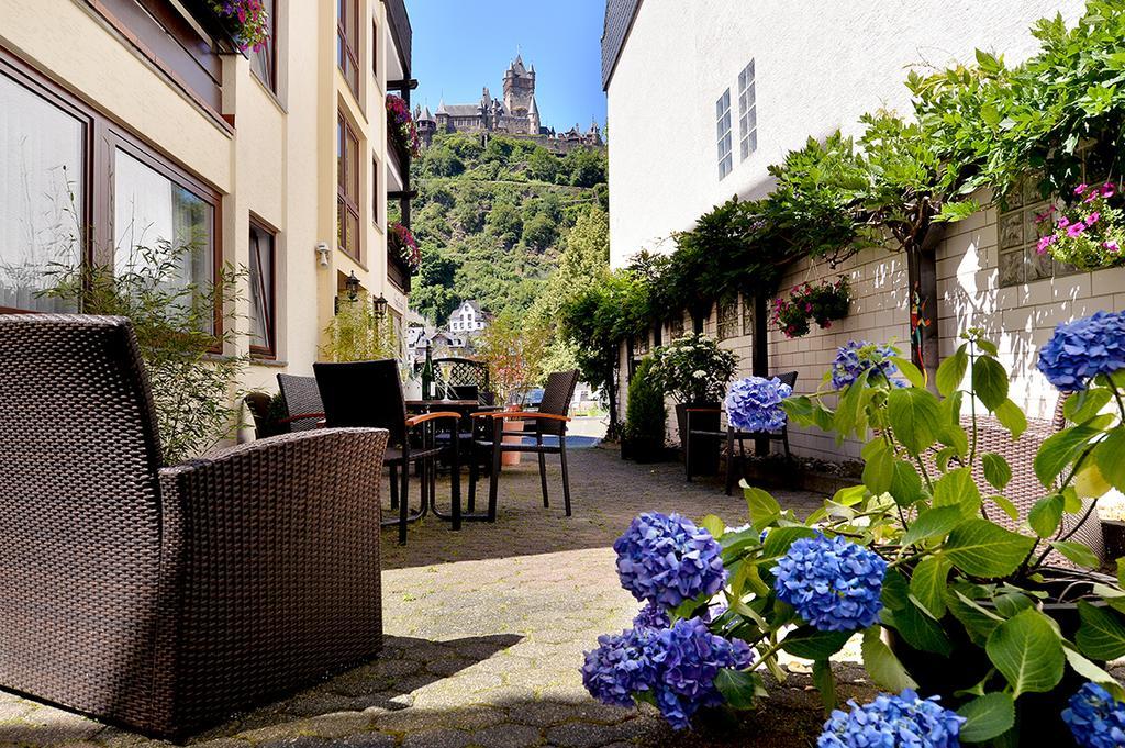Apartments Haus Daniela Cochem Bagian luar foto